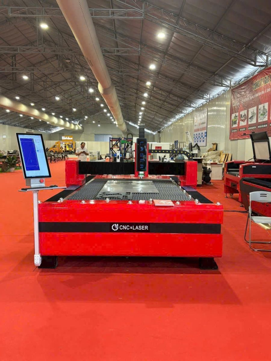 máy cắt laser fiber bình tân
